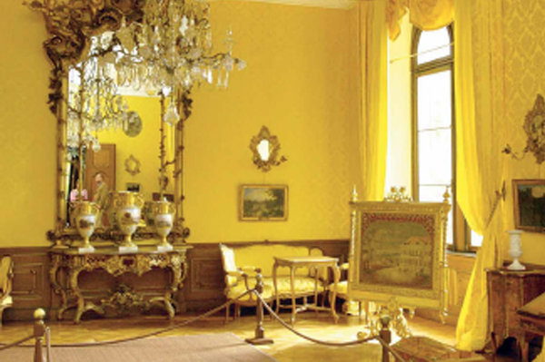 Barocker Glanz im Gelben Salon